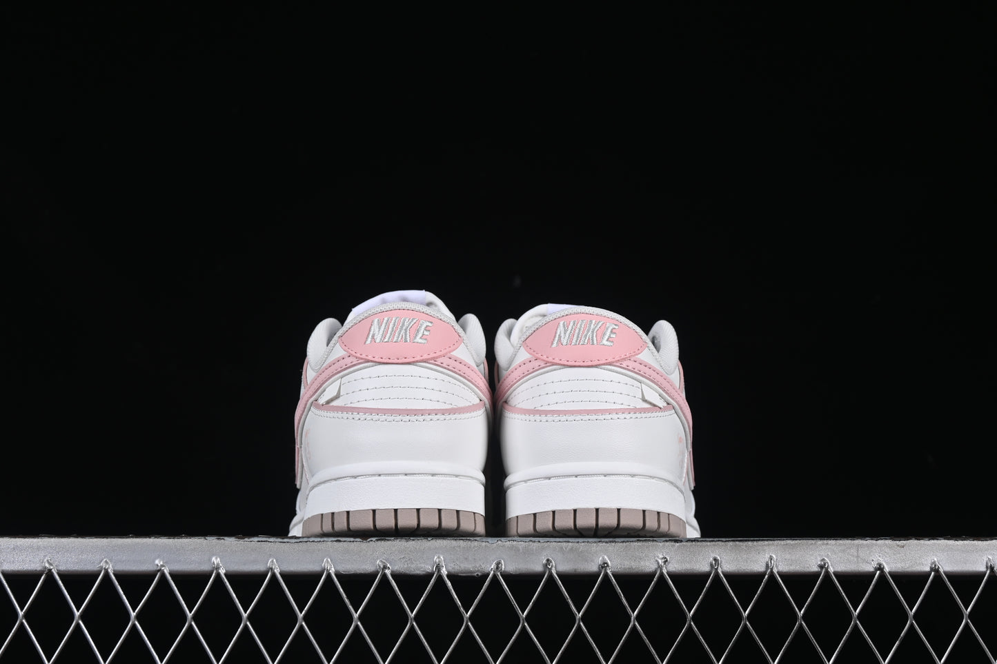 SB Dunk Low