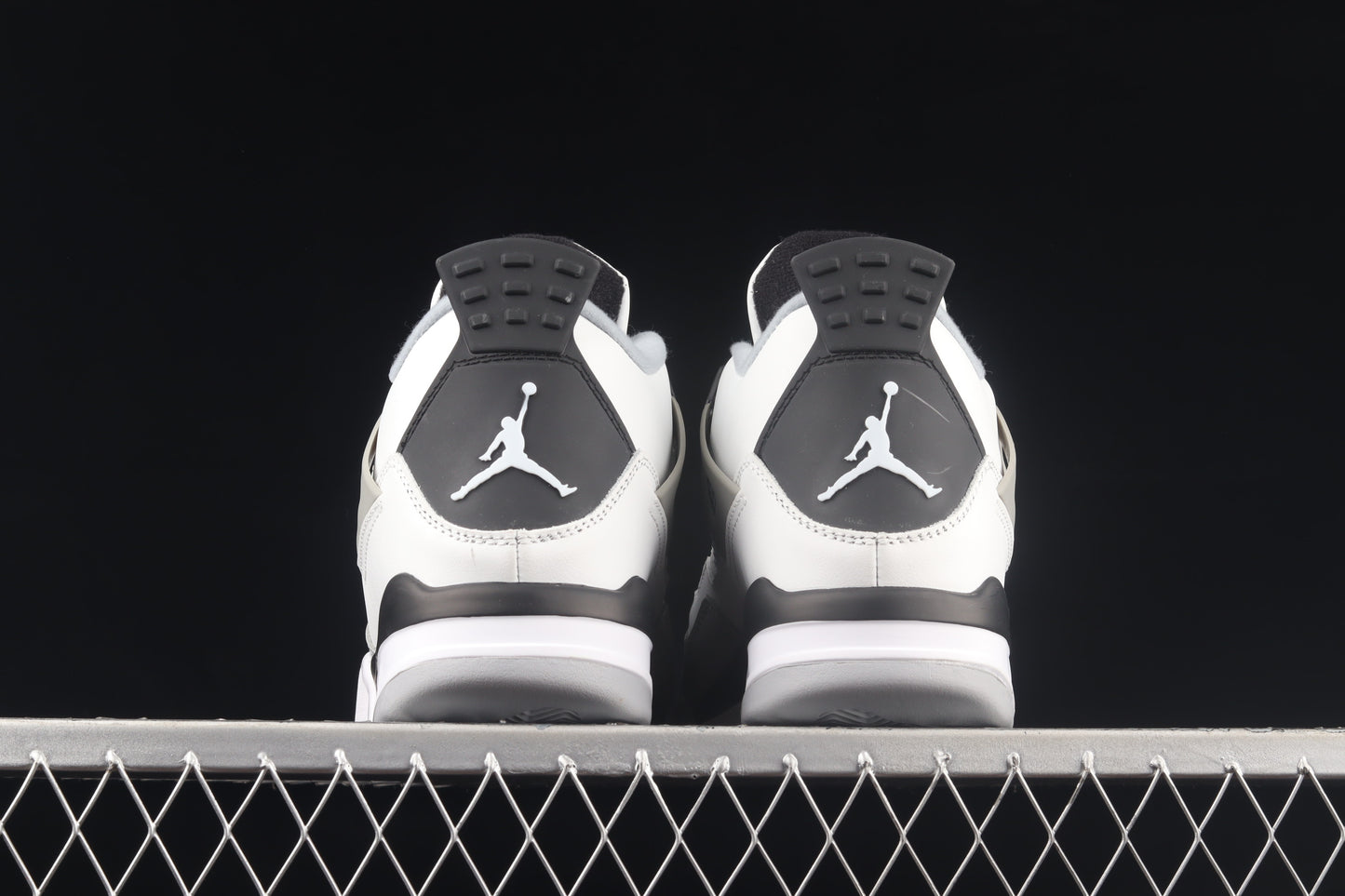 Light Smoke Grey