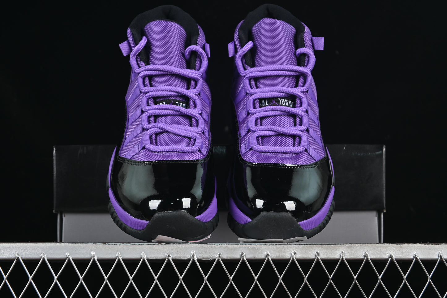 AJ11 Mid