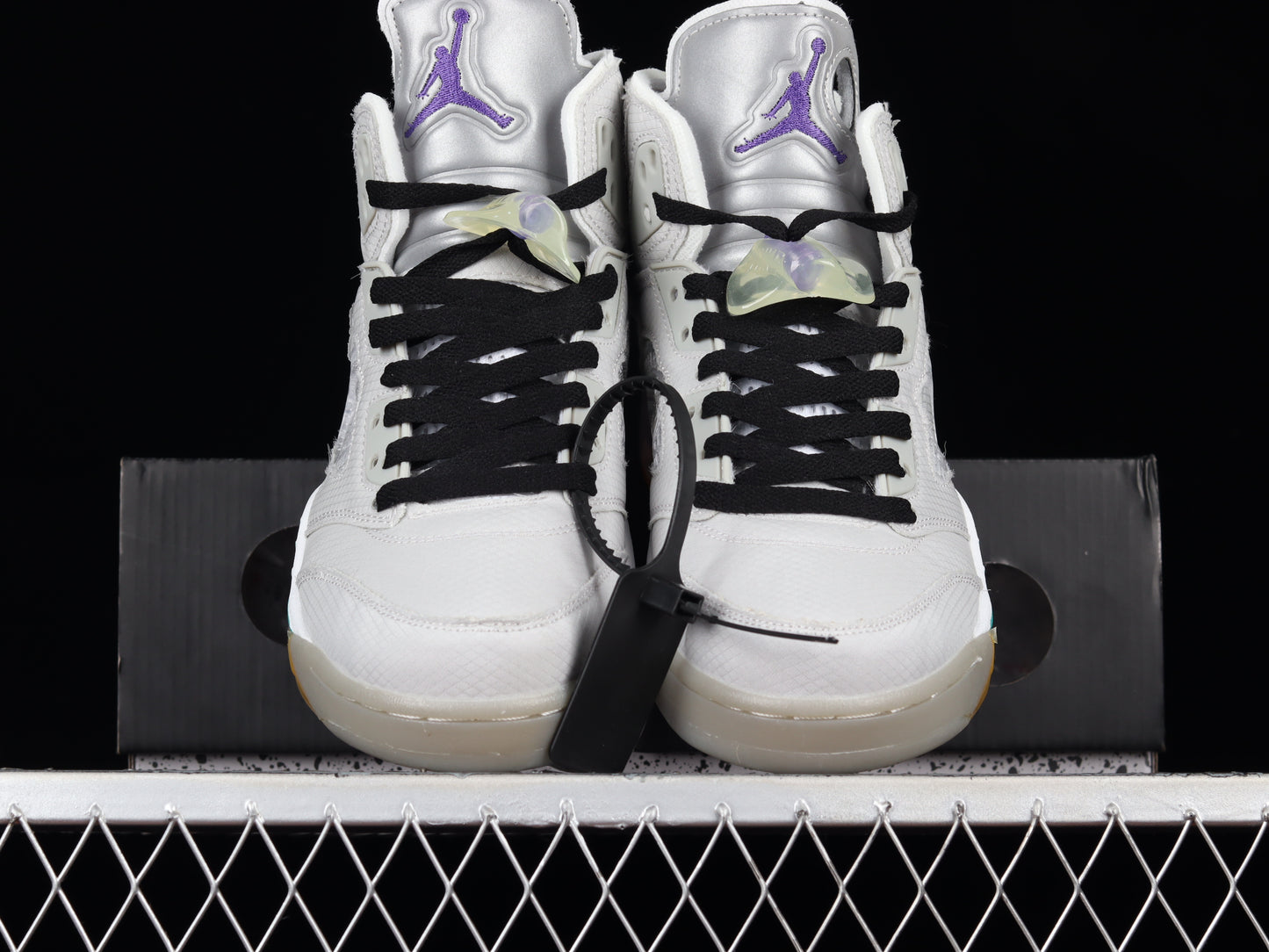 AJ5 Retro