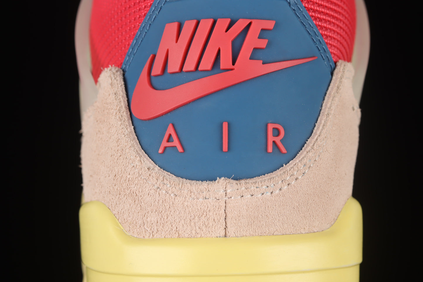 AJ4 Retro