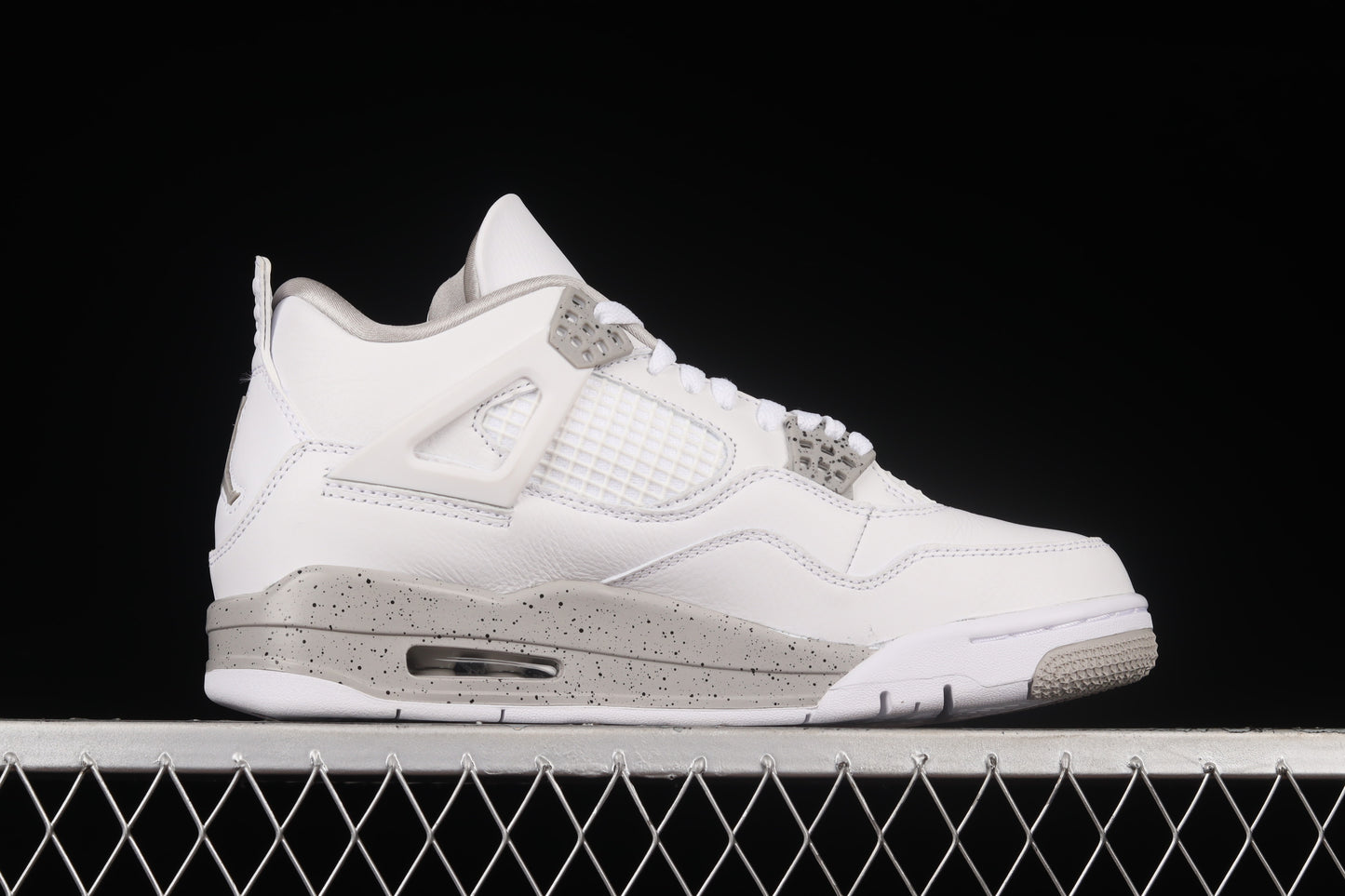 White Oreo