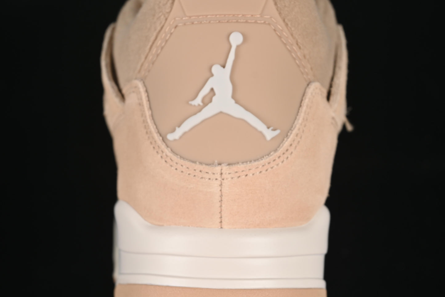 AJ4 Retro