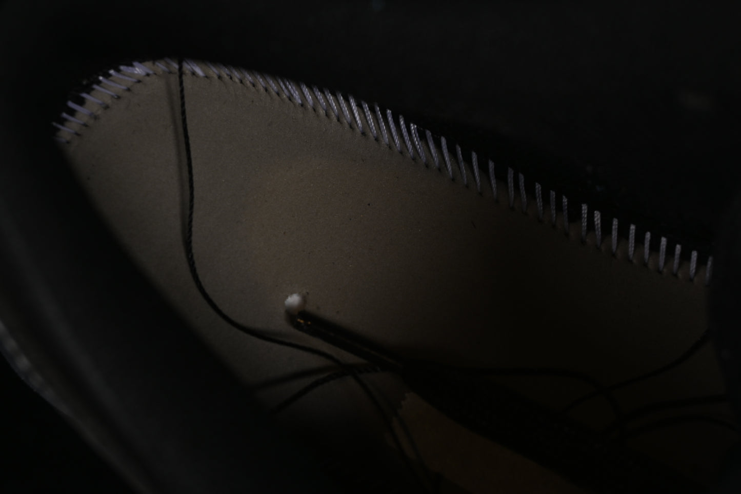 Black White Dark ‘Gum’