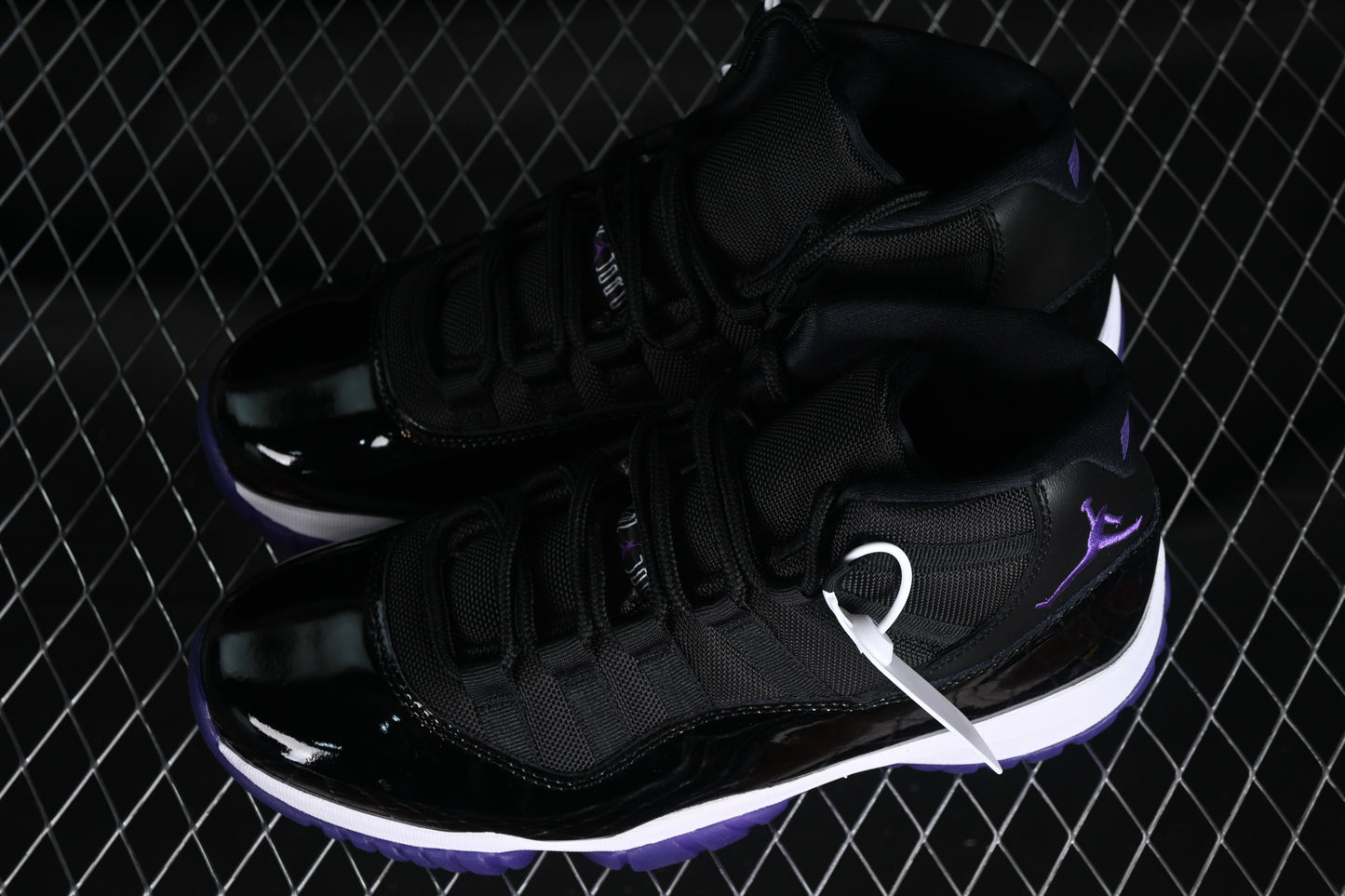 AJ11 Mid