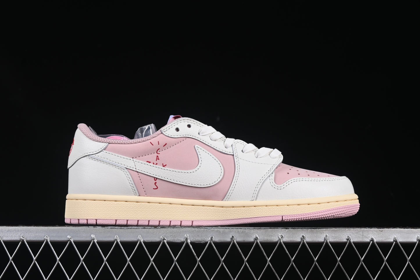 AJ1 Low