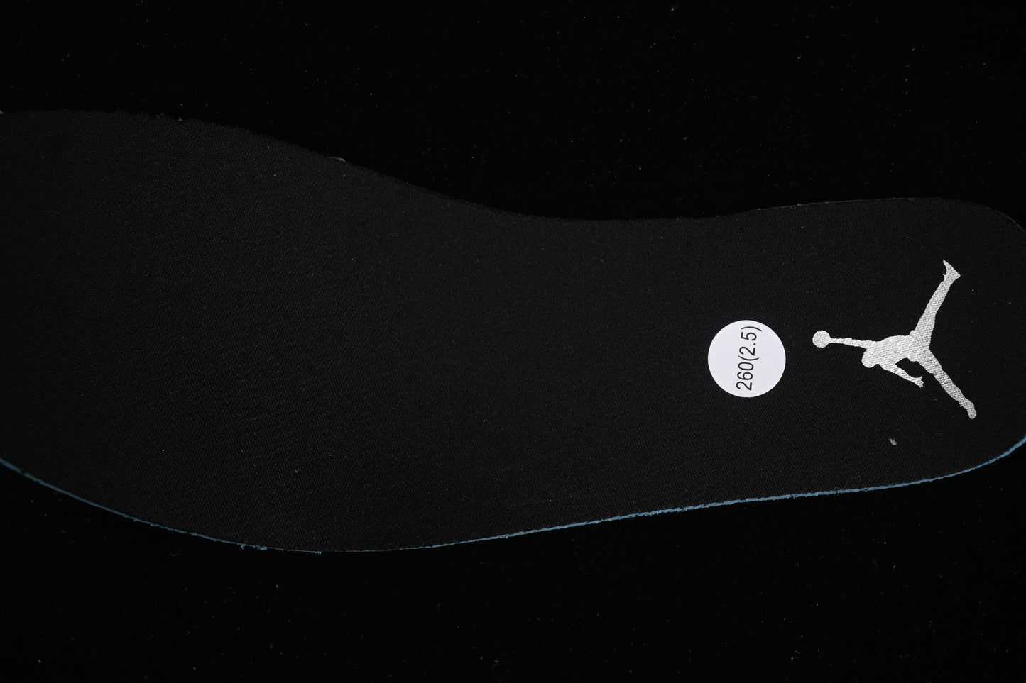 Black White Dark ‘Gum’