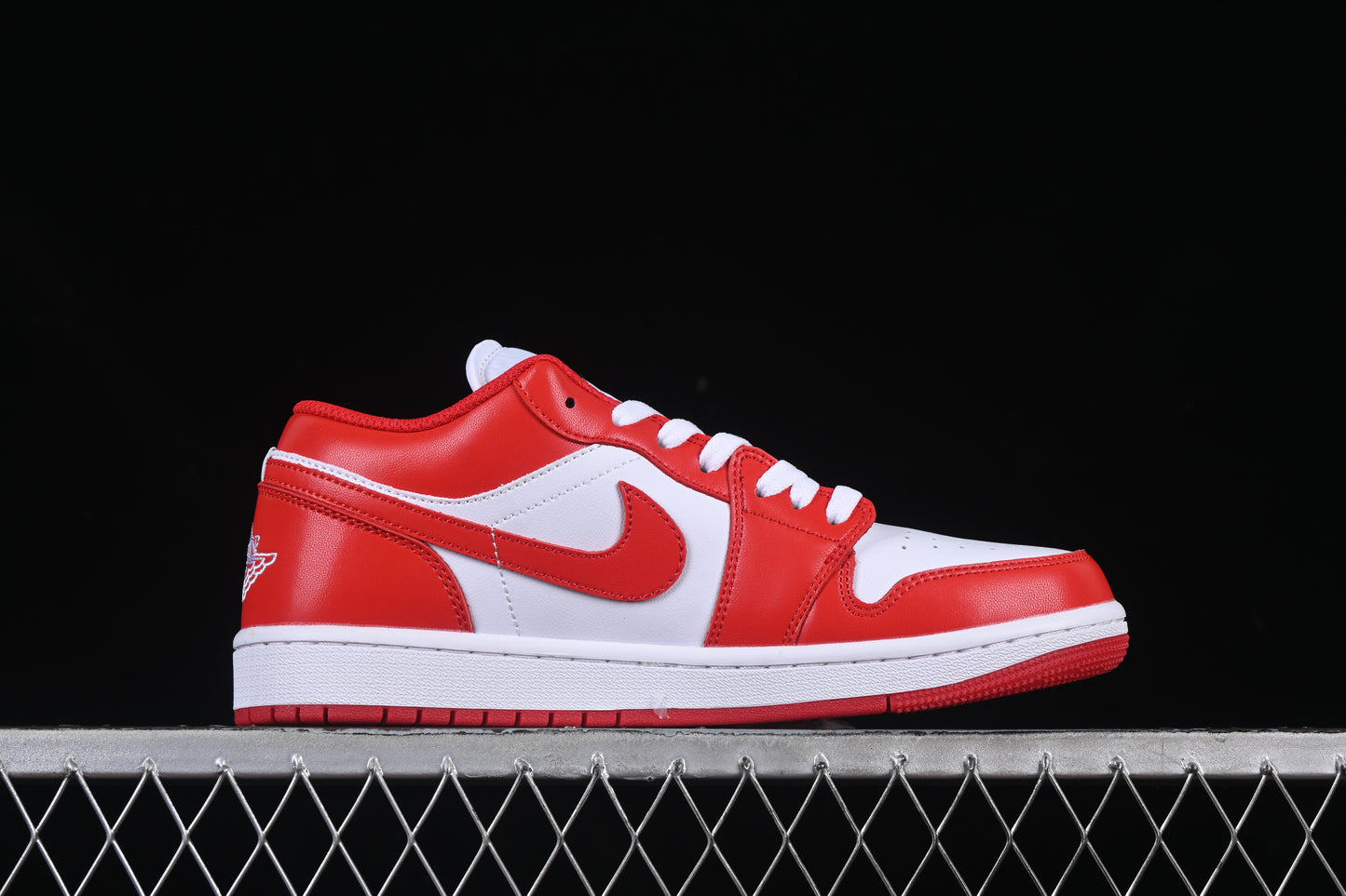 AJ1 Low