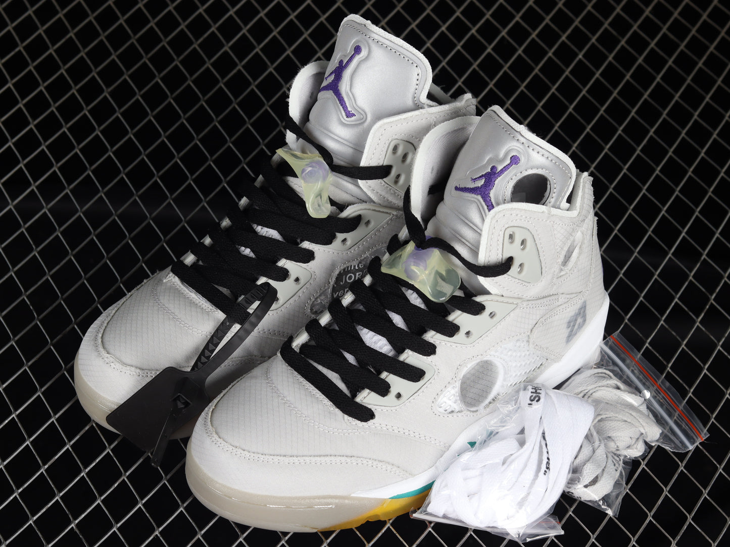 AJ5 Retro