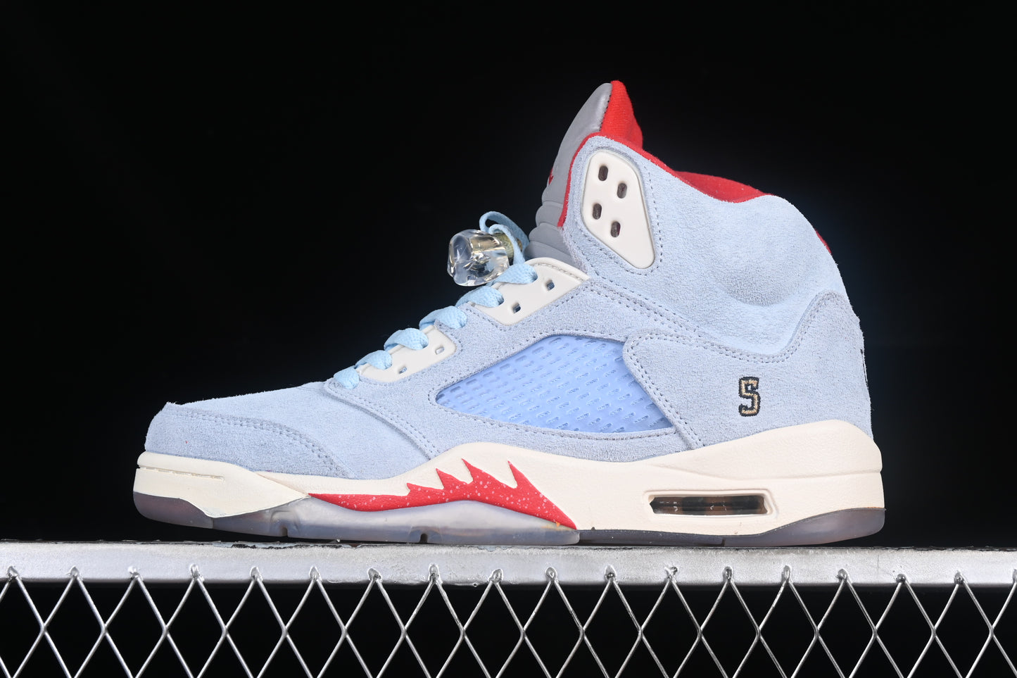 Trophy Ice Blue
