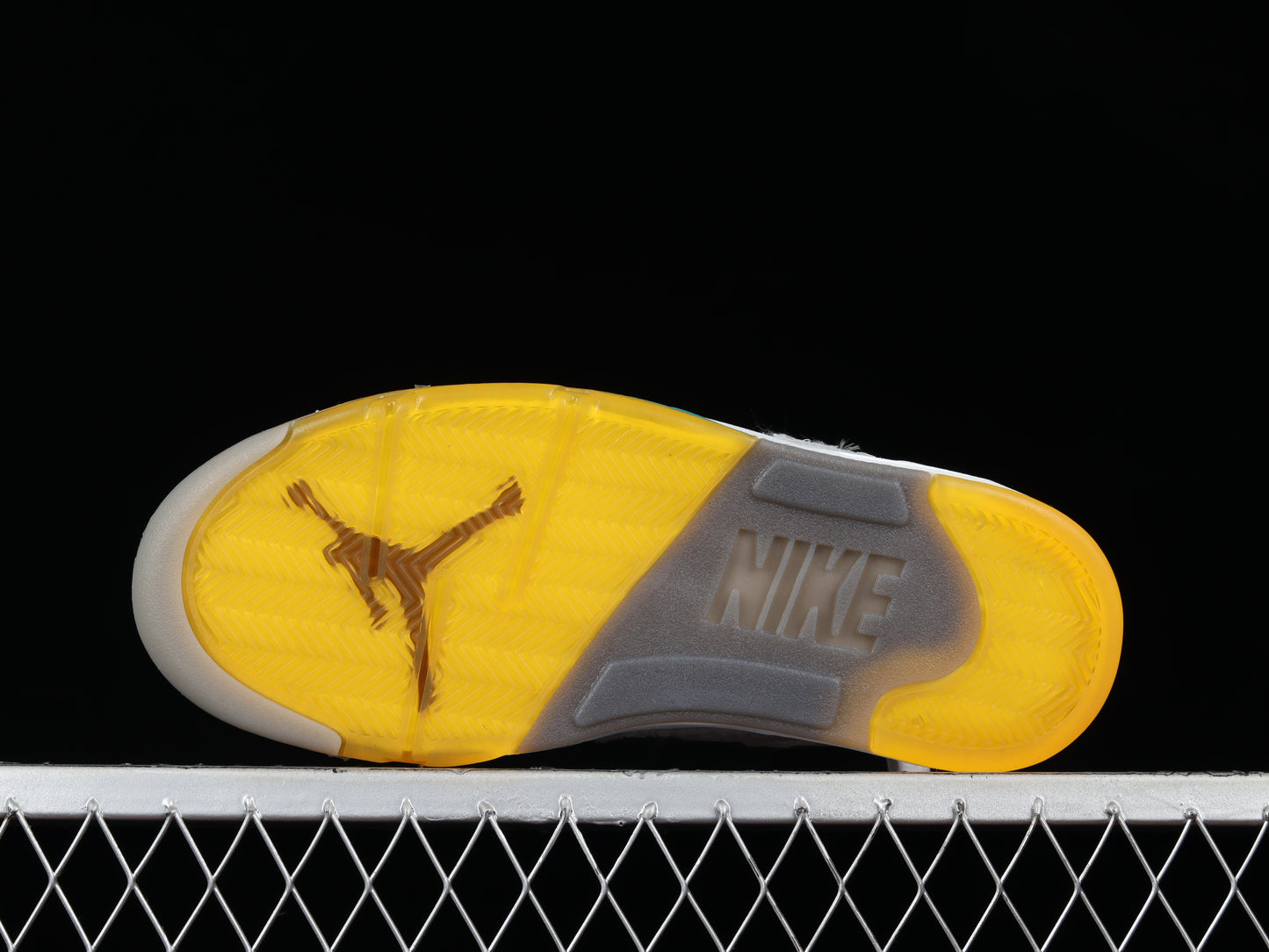 AJ5 Retro