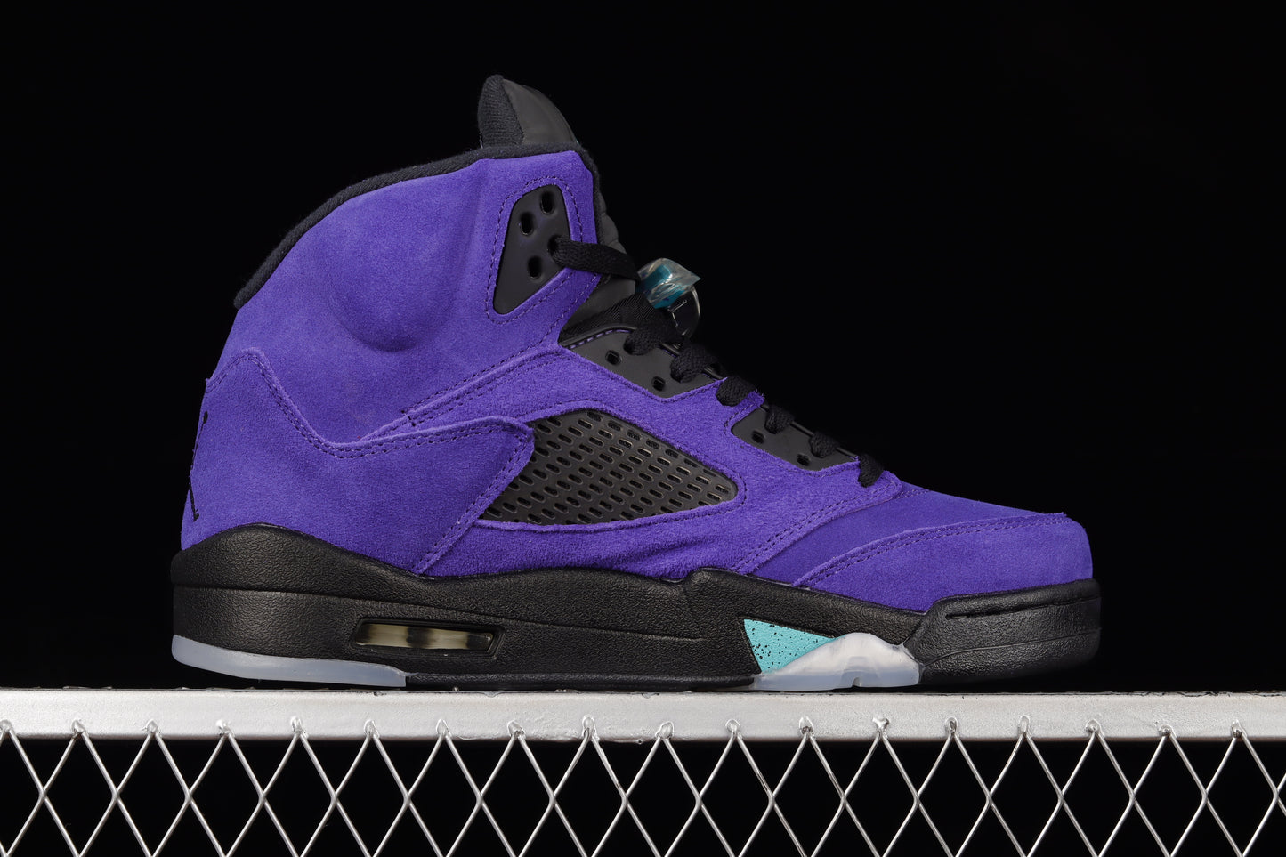 Alternate Grape