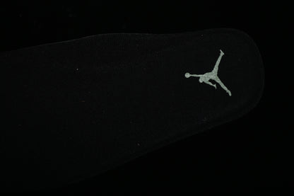 AJ11 Mid