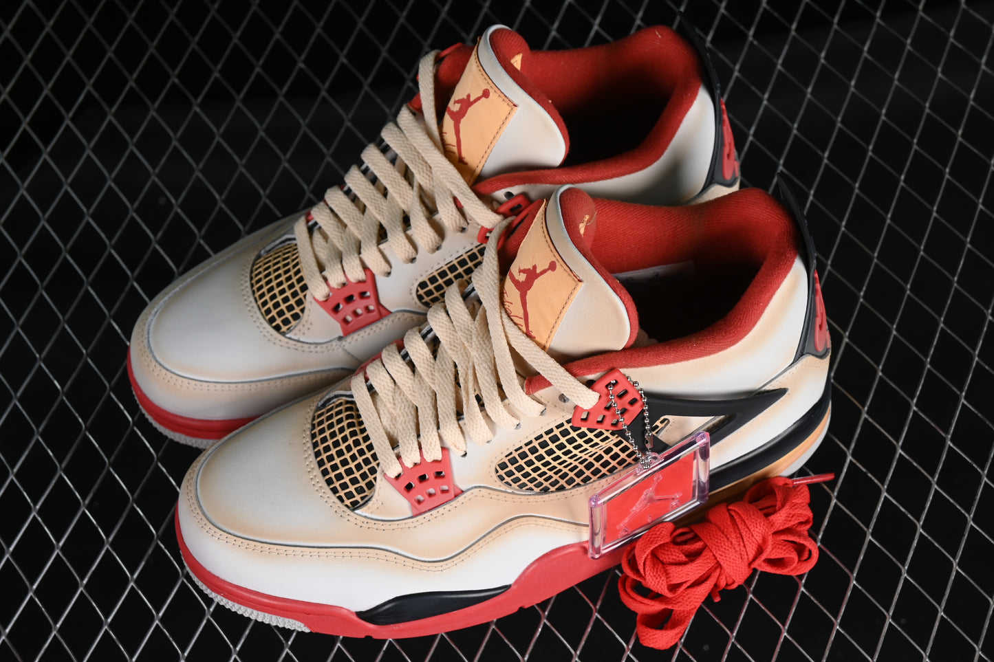 AJ4 Retro