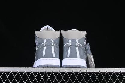 AJ1 Mid