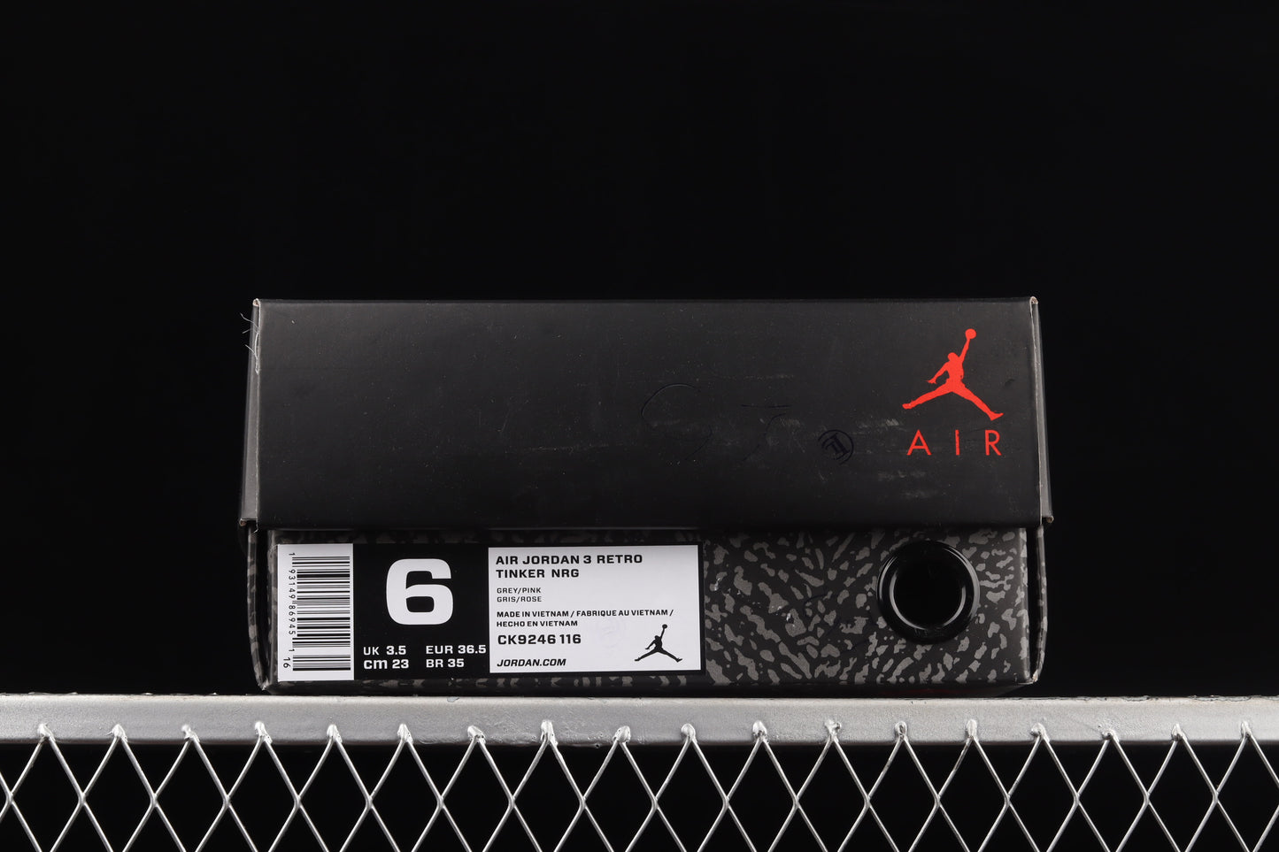 AJ3 Retro