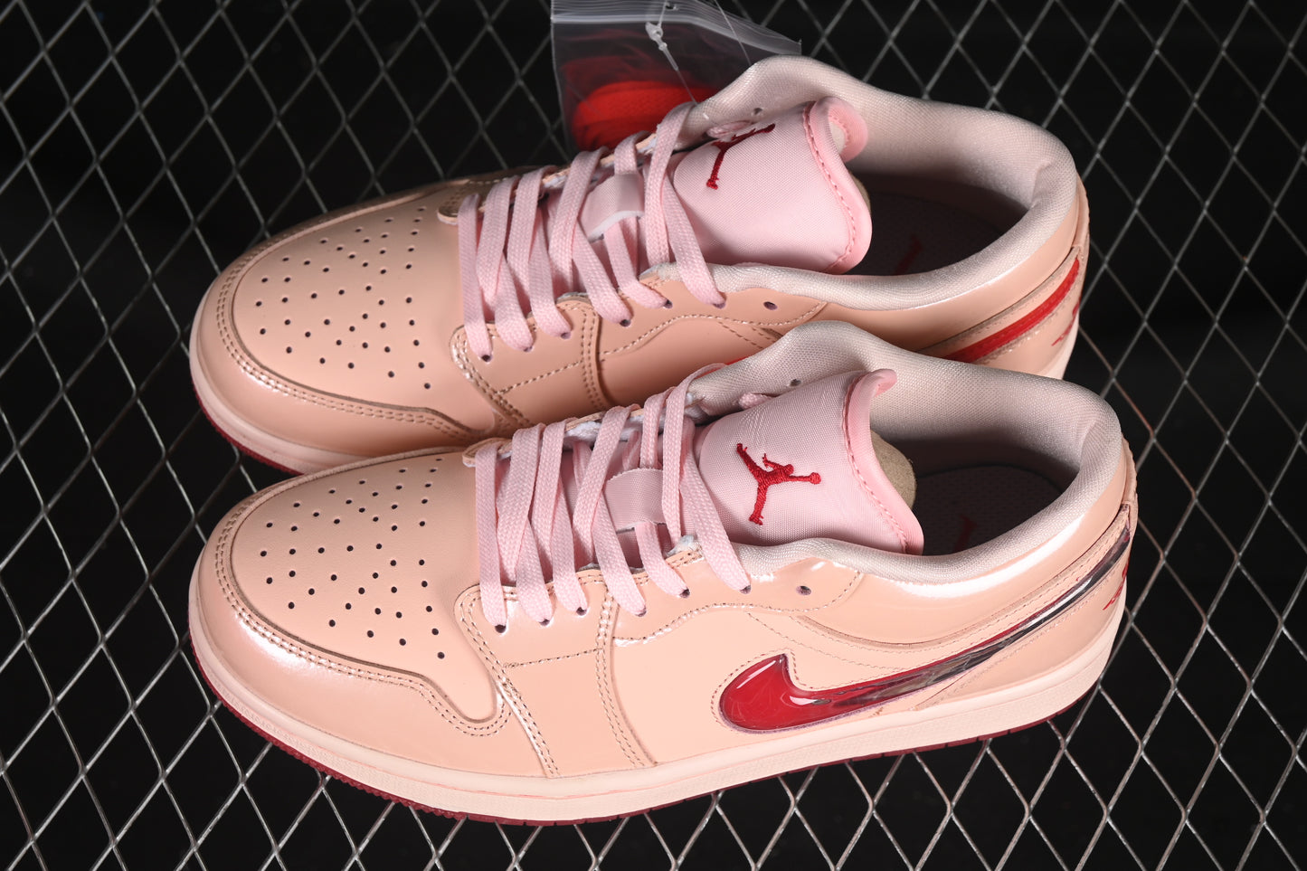 AJ1 Low