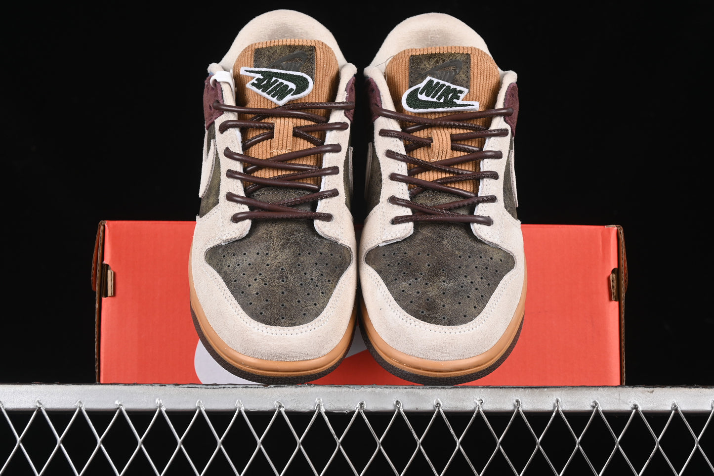 SB Dunk Low