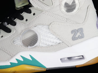 AJ5 Retro