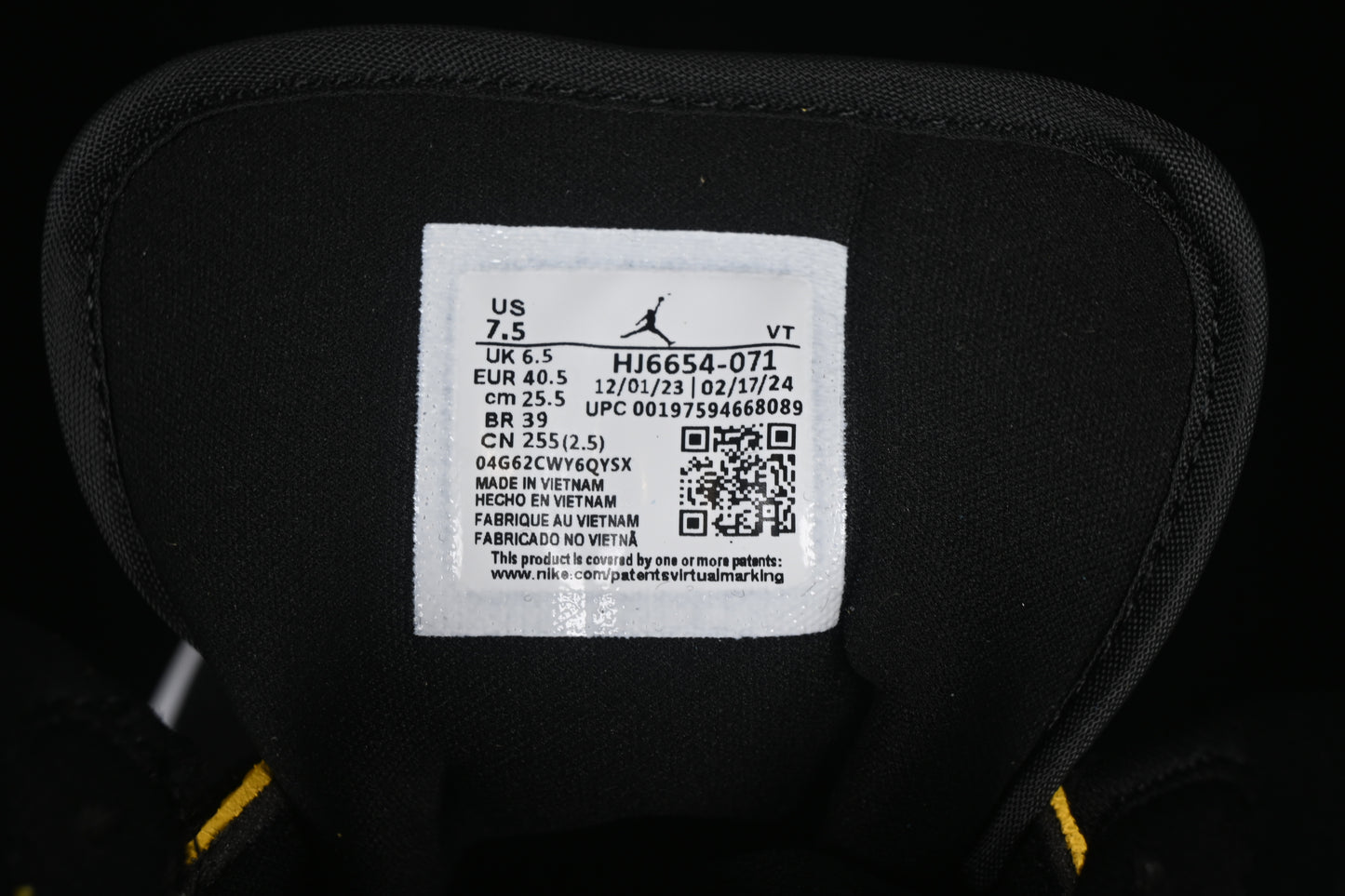 AJ1 Mid