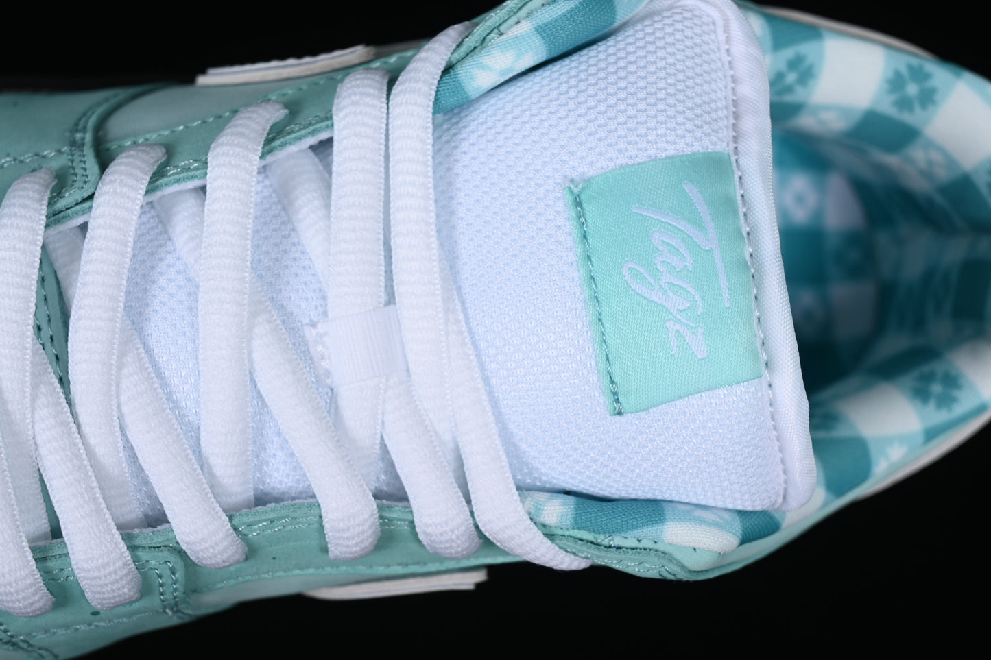 Lobster Tiffany Blue