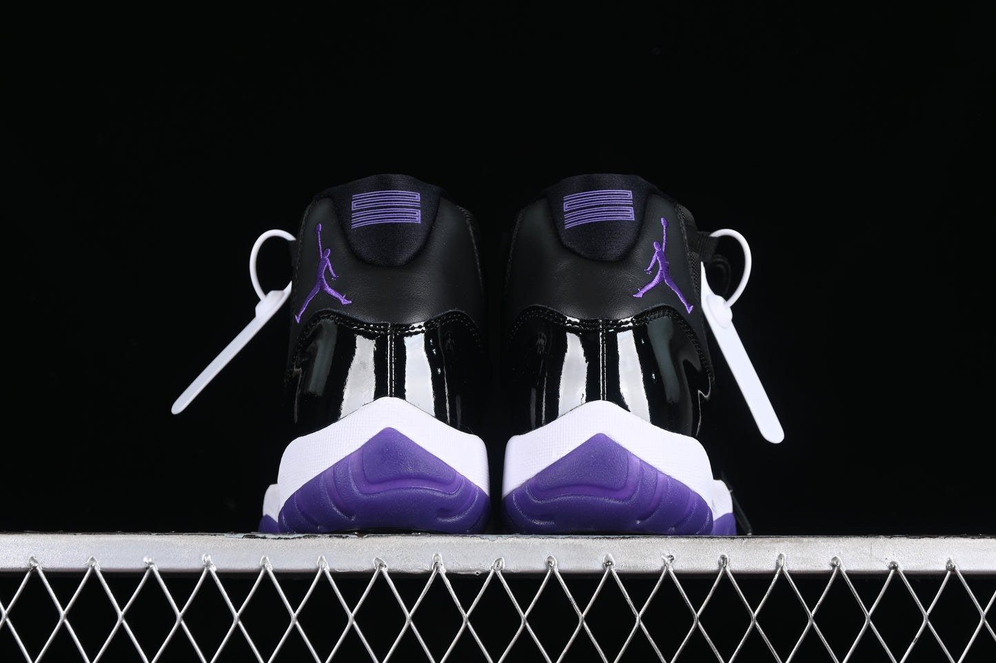 AJ11 Mid