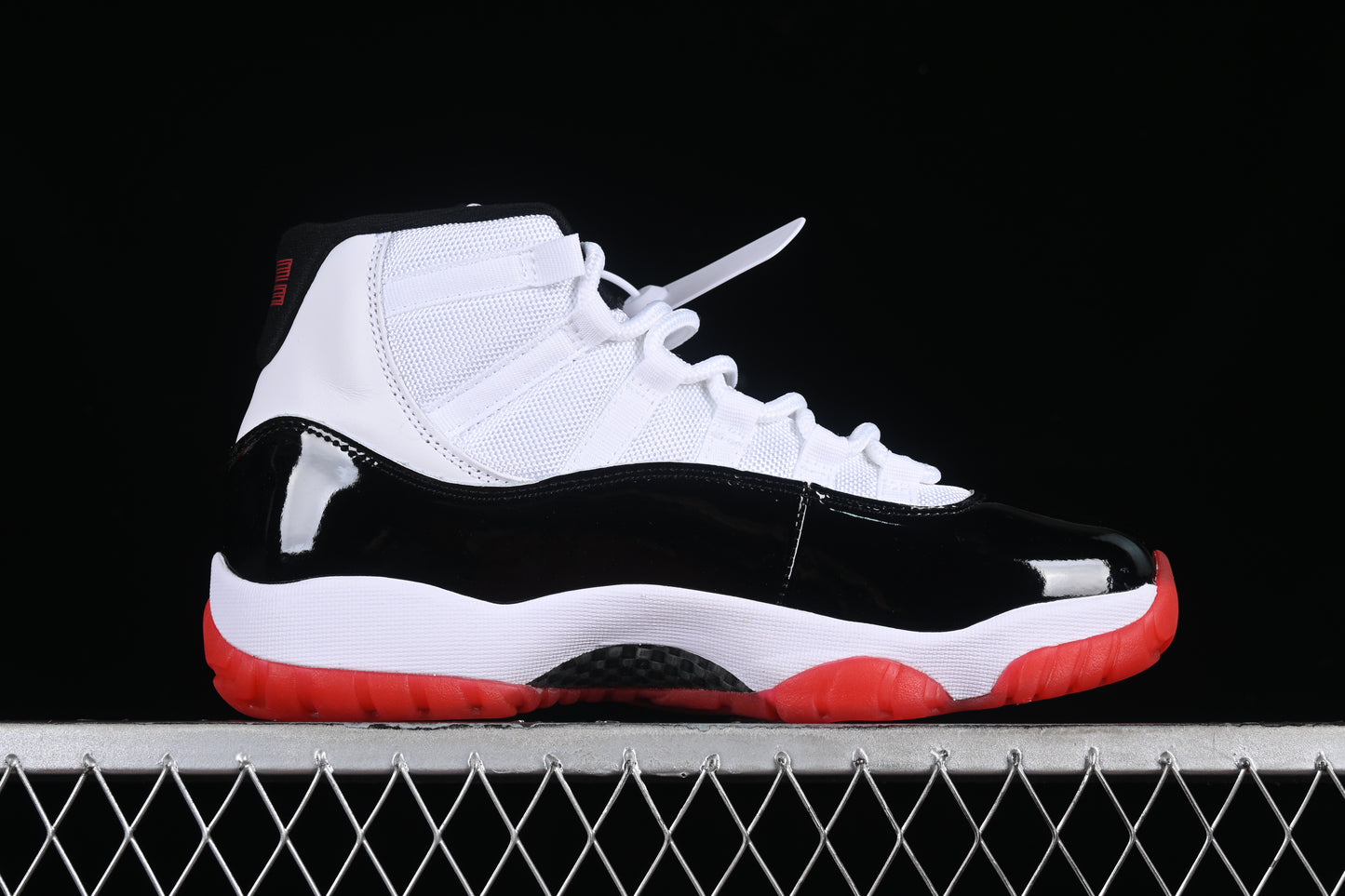 AJ11 Mid