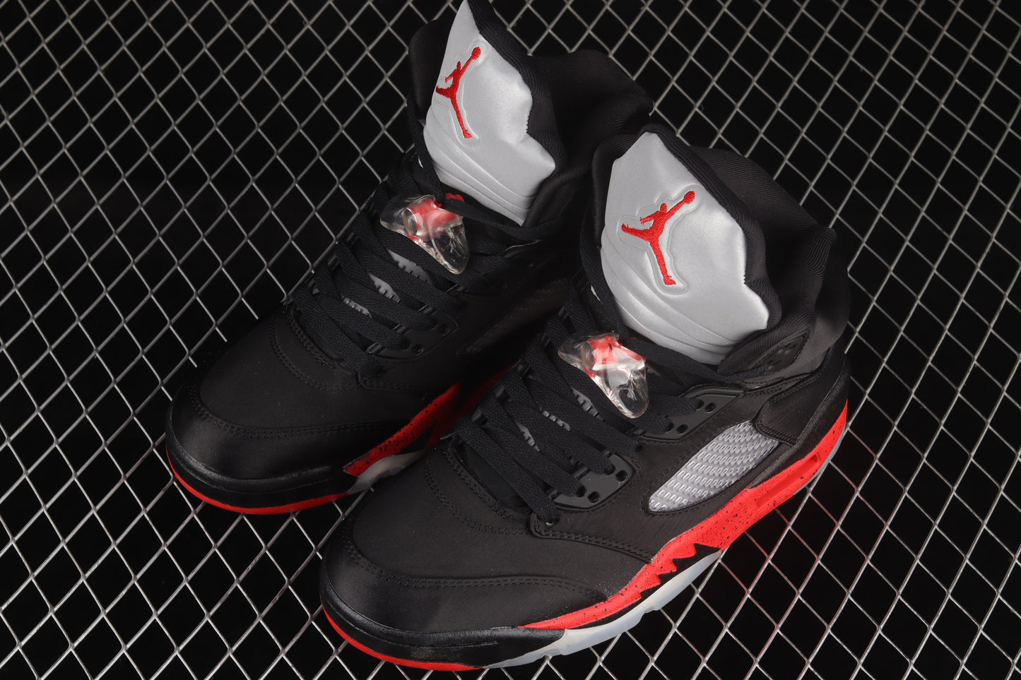 Satin Bred