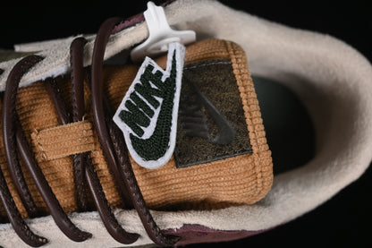 SB Dunk Low