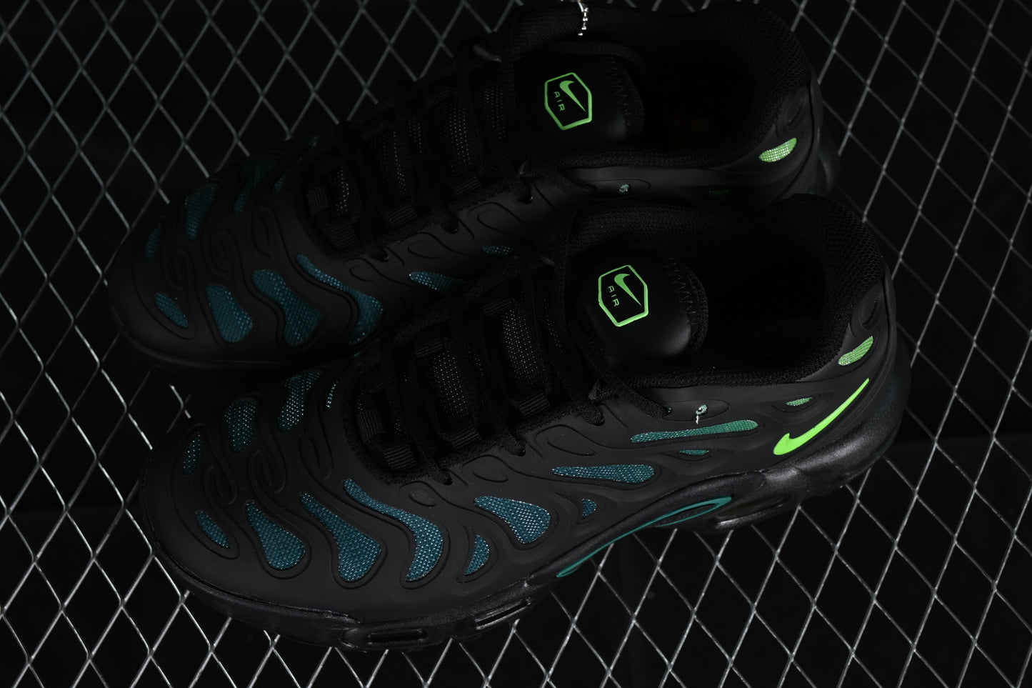 Air Max Plus Drift