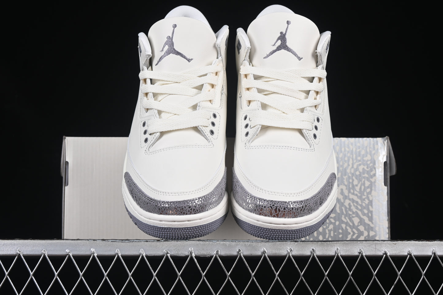 Sail Metallic Silver
