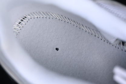 Bright Mandarin Orange 2025