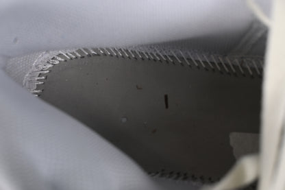 Neutral Grey Sail