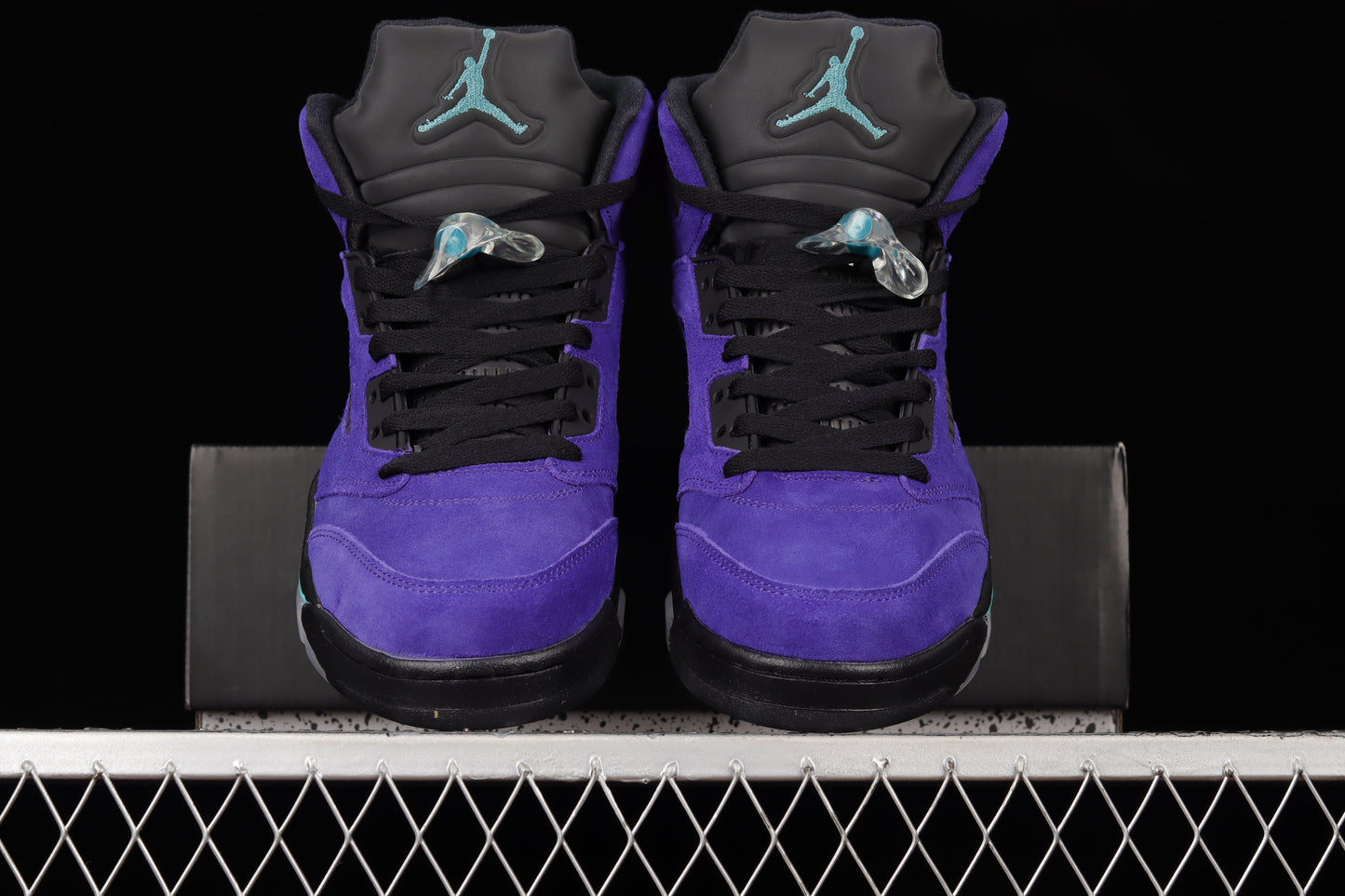 Alternate Grape