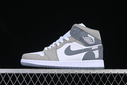 AJ1 Mid
