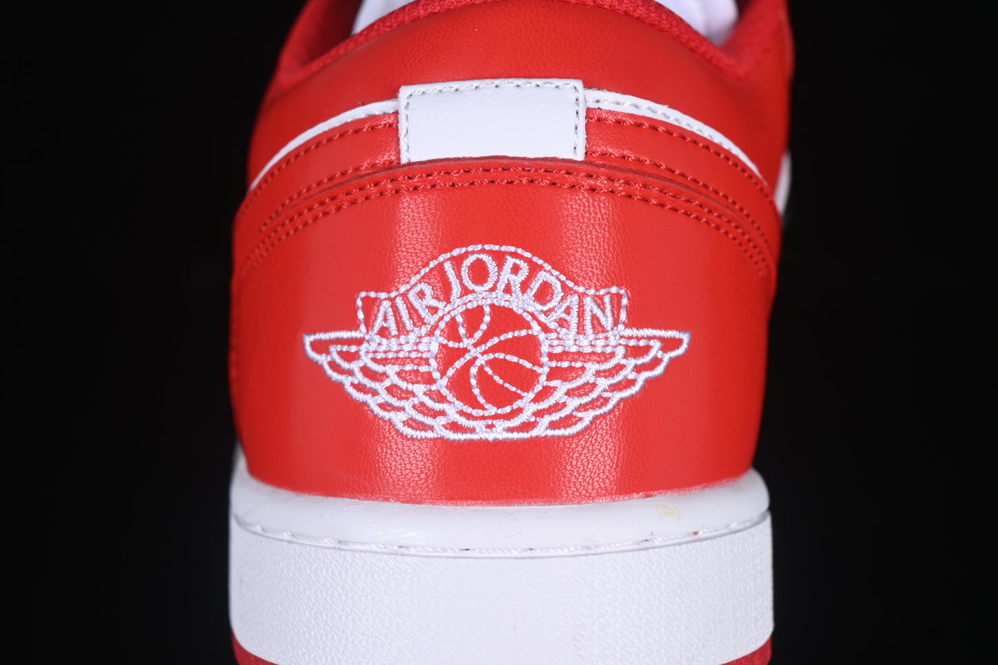AJ1 Low