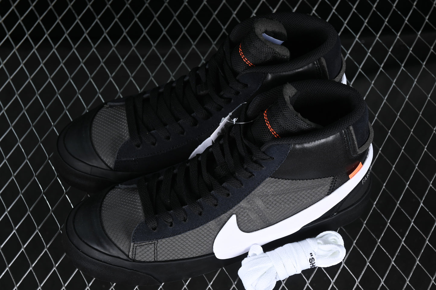 Blazer Mid