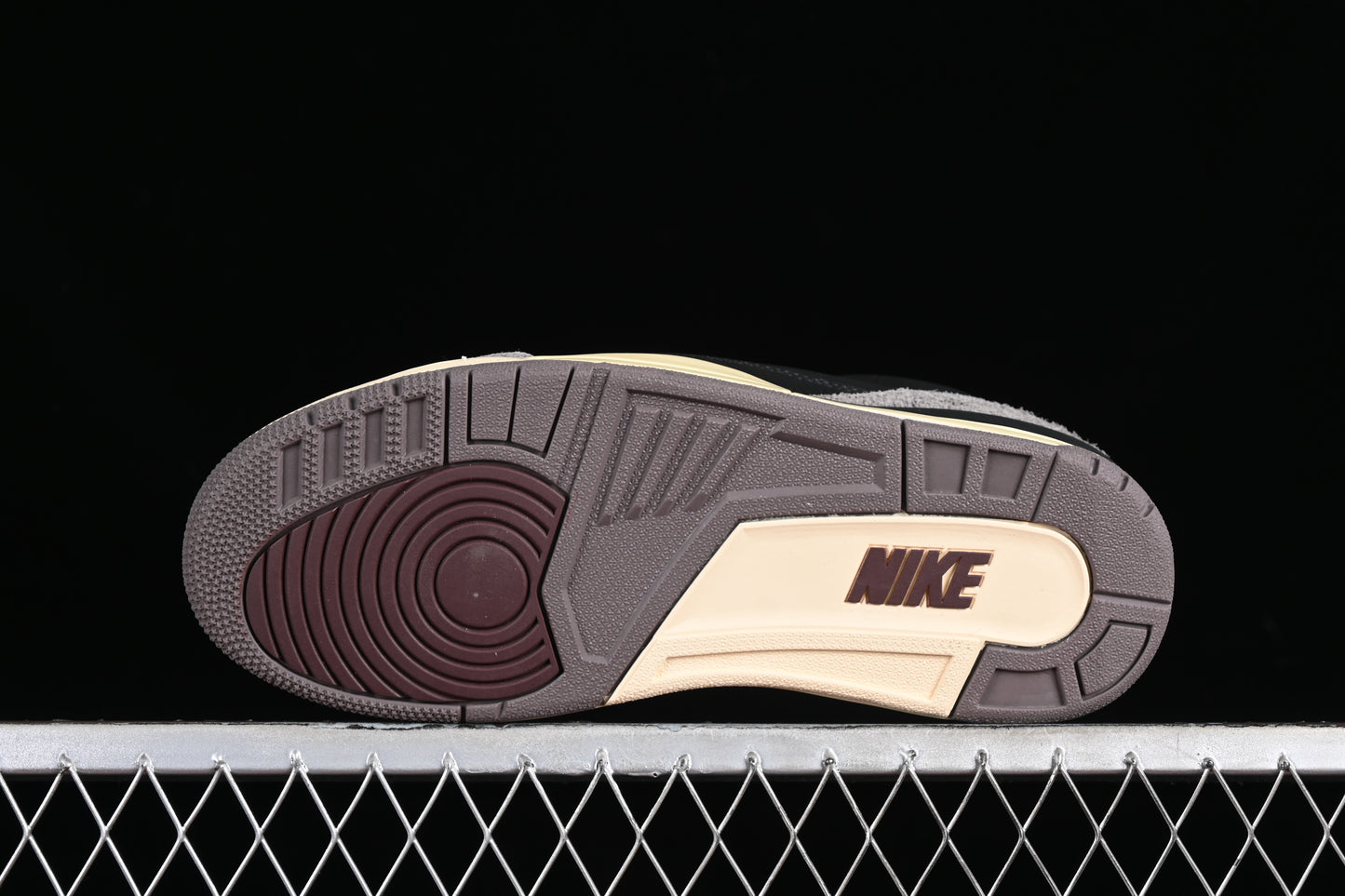 AJ3 Retro