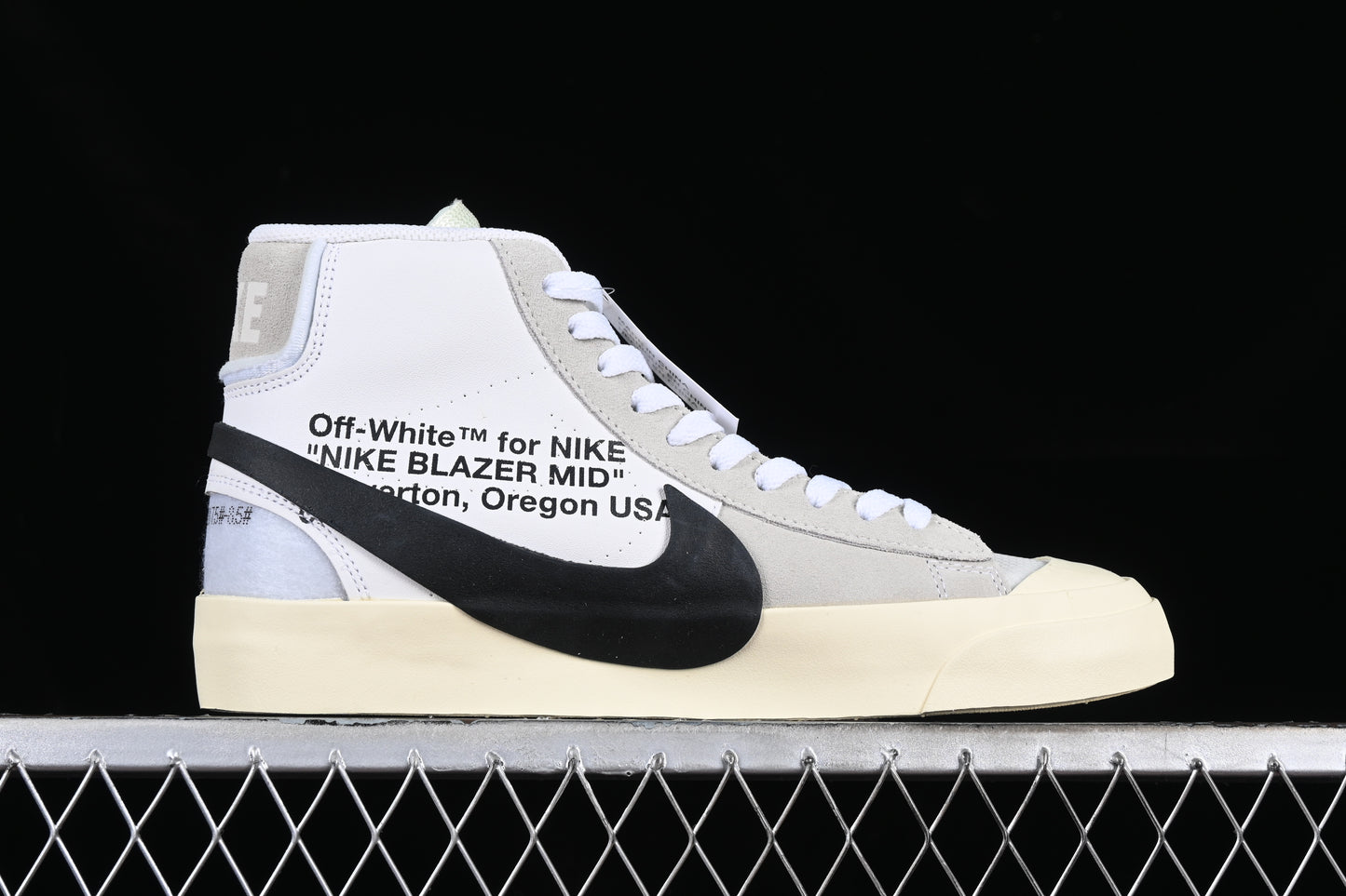 Blazer Mid