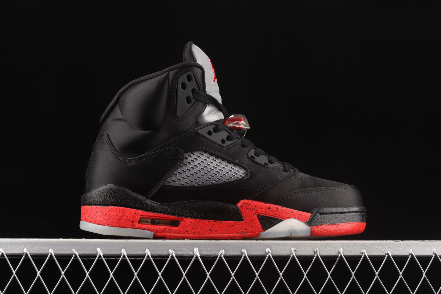 Satin Bred