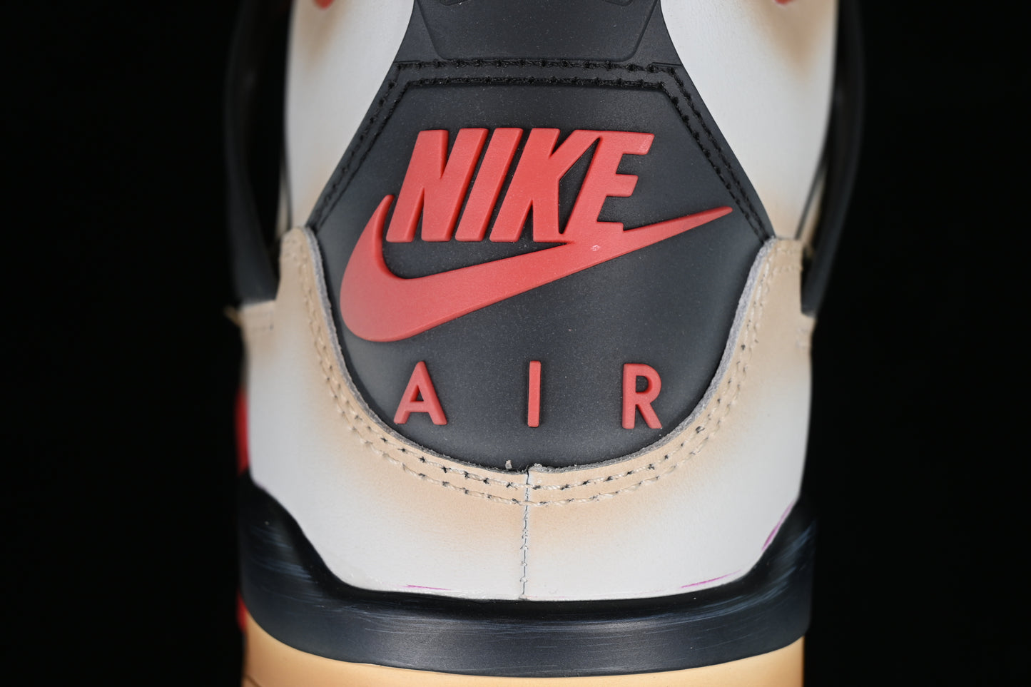AJ4 Retro