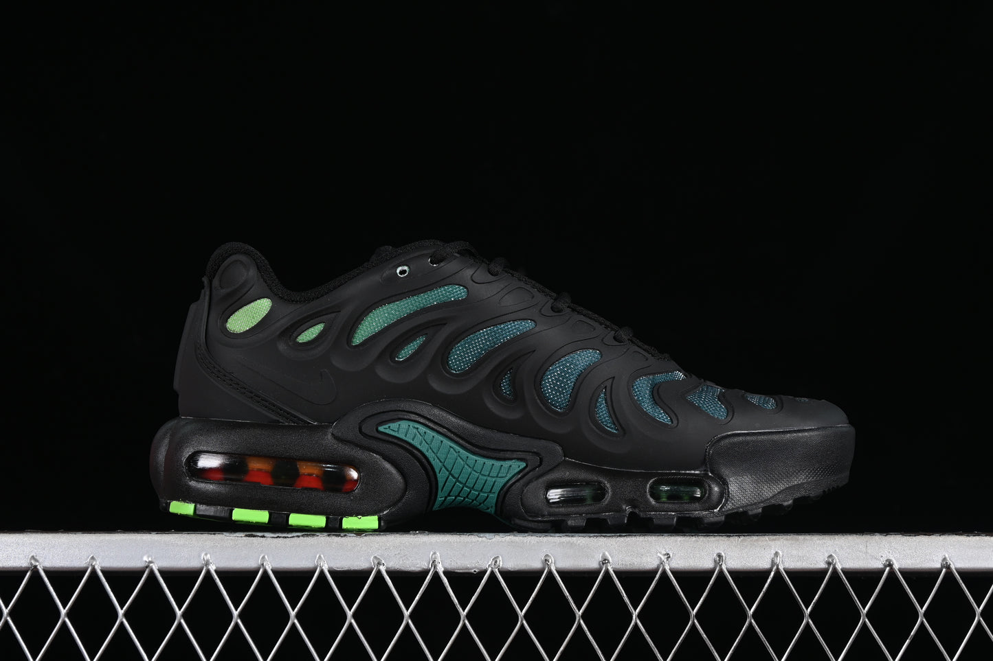 Air Max Plus Drift