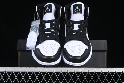 AJ1 Mid