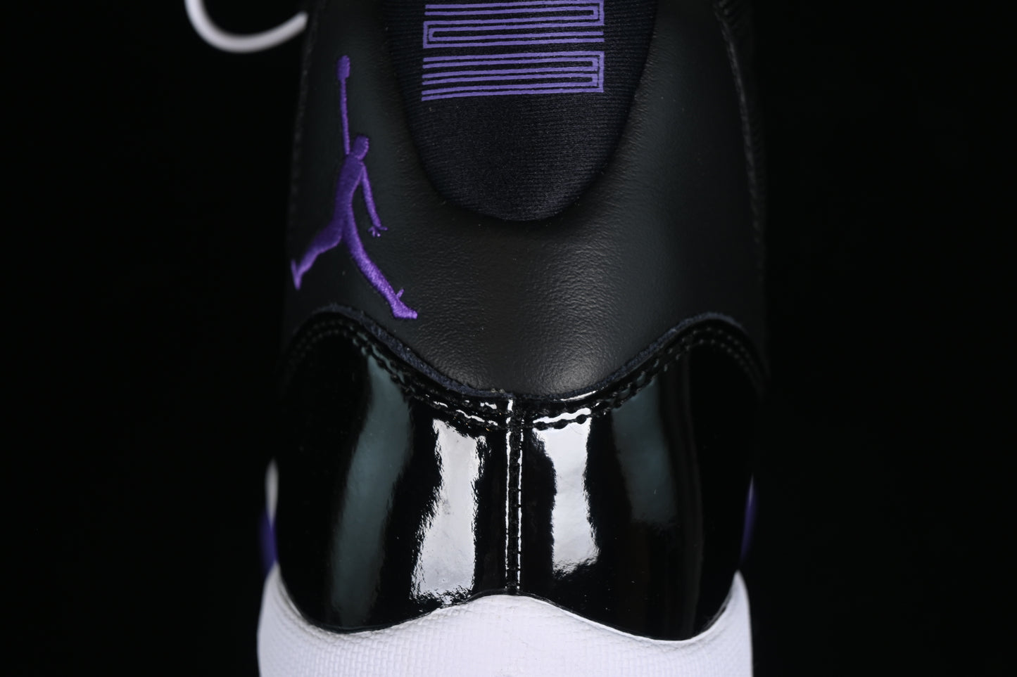 AJ11 Mid