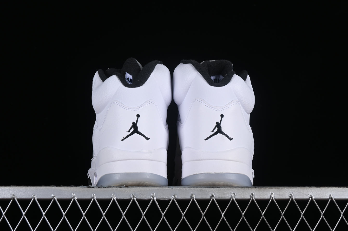 AJ5 Retro
