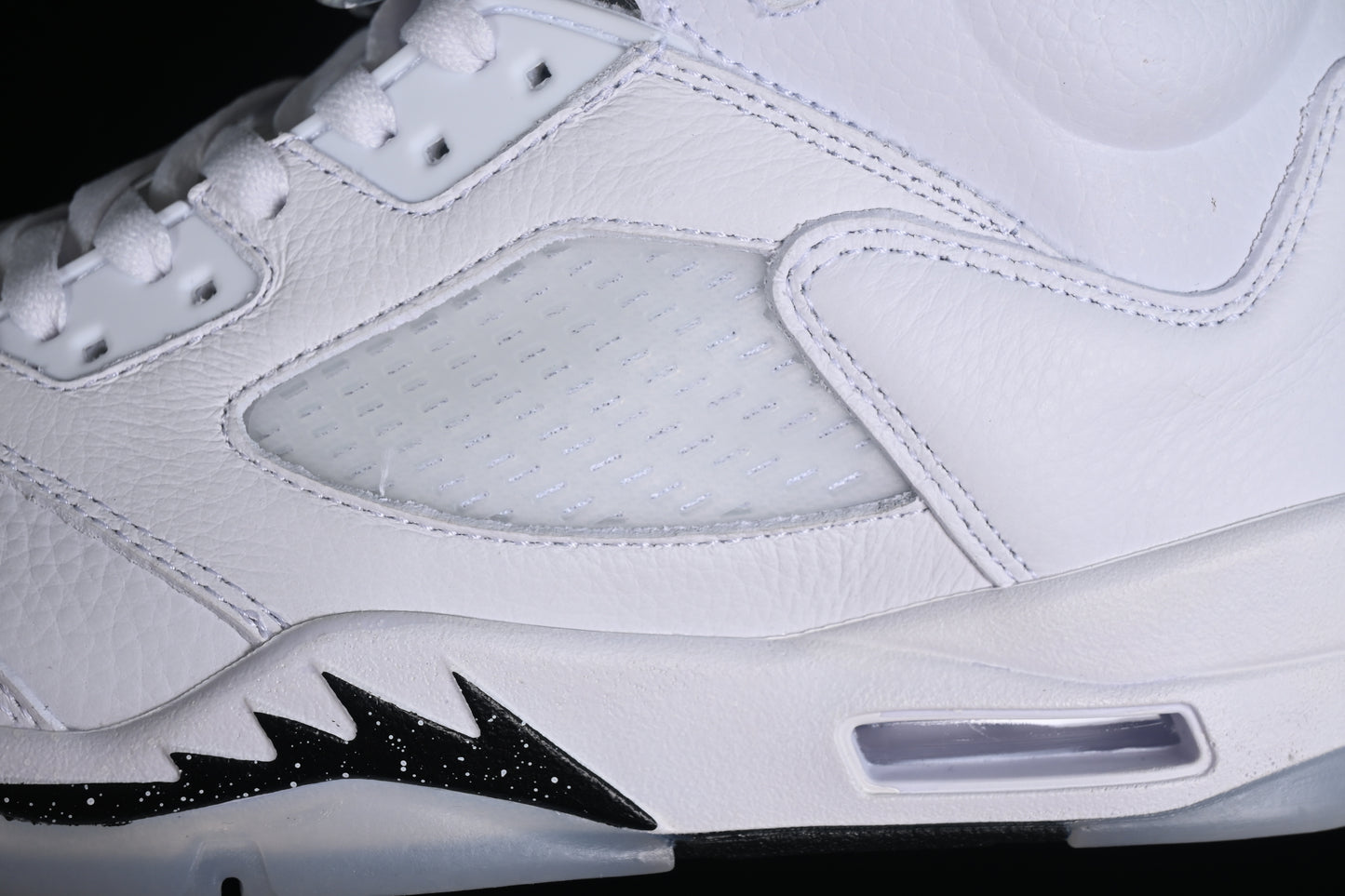 AJ5 Retro