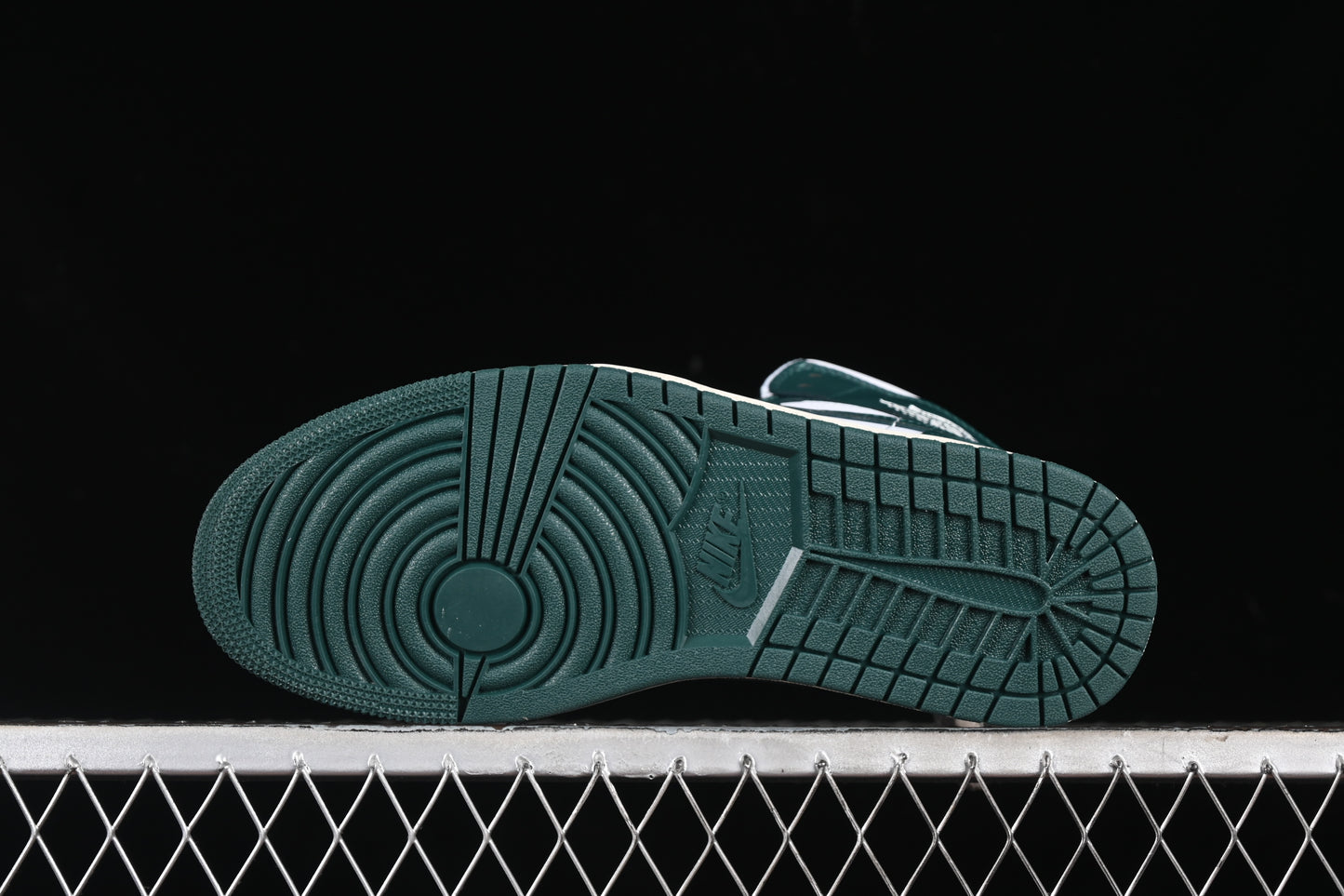 Oxidized Green