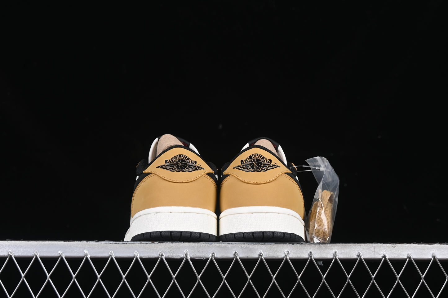 AJ1 Low OG