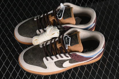 SB Dunk Low