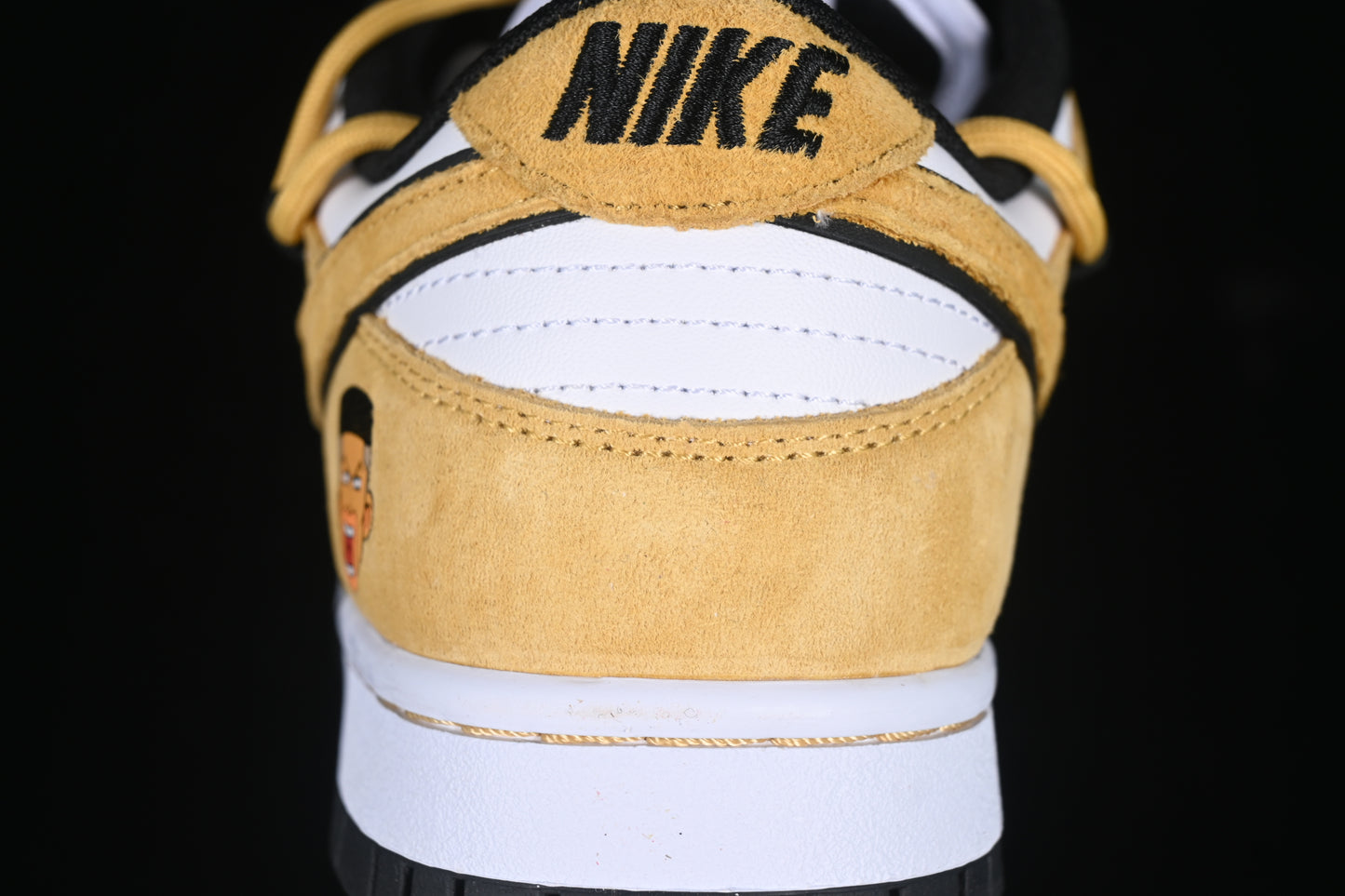 SB Dunk Low